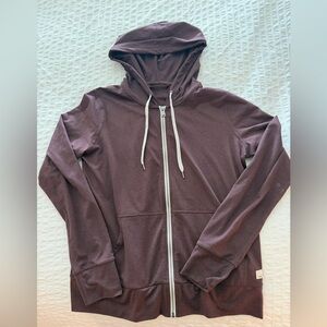 Vuori Women’s Performance Hoodie- LIKE NEW